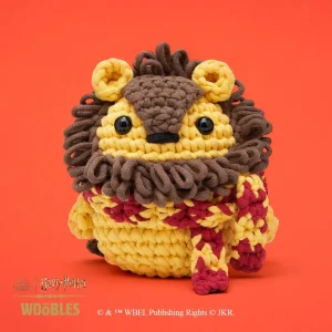 Gryffindor™ Lion and Scarf Bundle