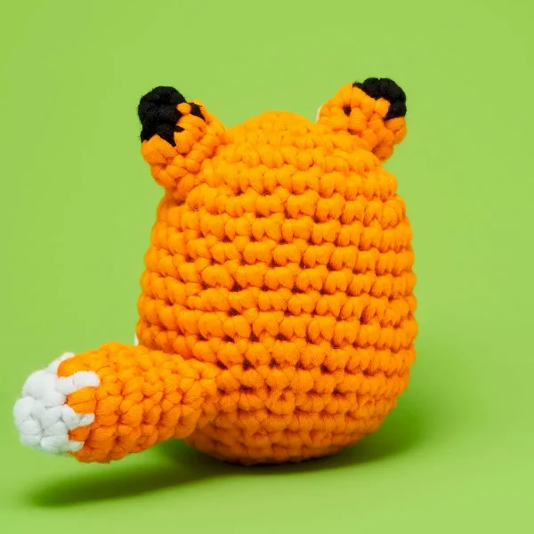 Felix the Fox Crochet Kit - Image 4